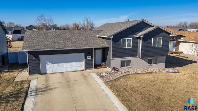 3805 S Camden Ave Avenue, Sioux Falls, SD 57106