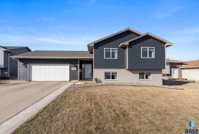 3805 S Camden Ave Avenue, Sioux Falls, SD 57106
