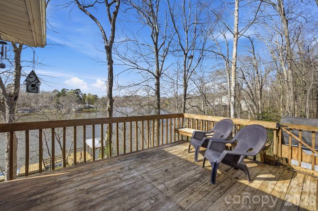 3920 Old Mountain Road, Lexington, NC 27292