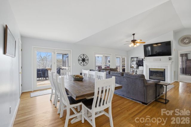 3920 Old Mountain Road, Lexington, NC 27292