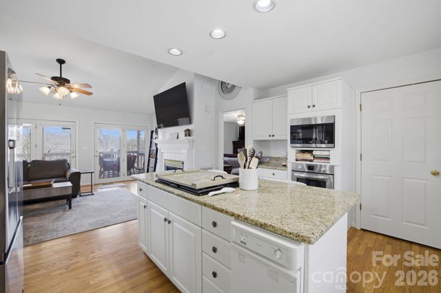 3920 Old Mountain Road, Lexington, NC 27292