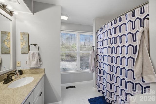 3920 Old Mountain Road, Lexington, NC 27292