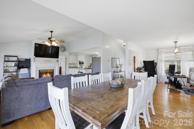 3920 Old Mountain Road, Lexington, NC 27292