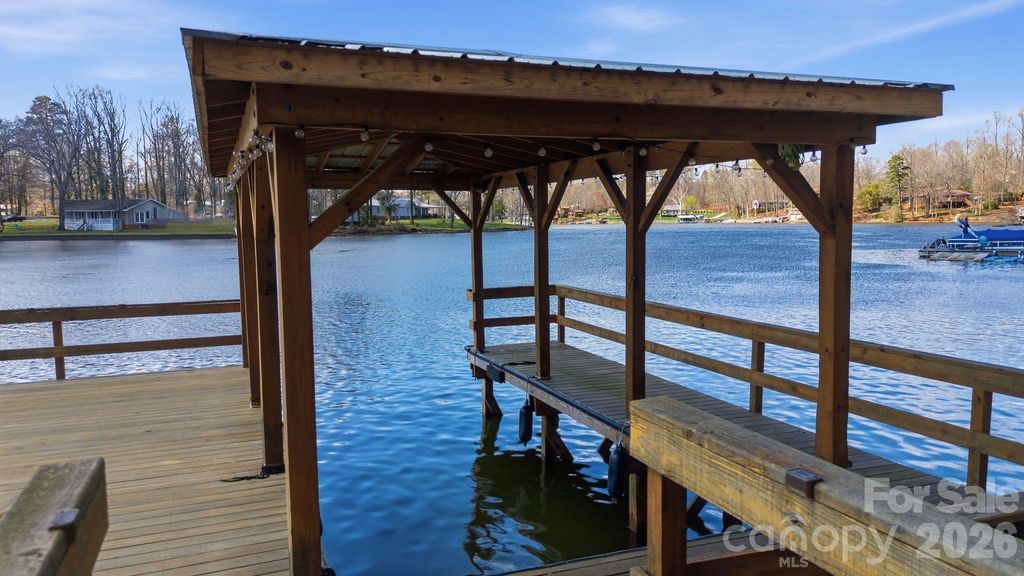 3920 Old Mountain Road, Lexington, NC 27292