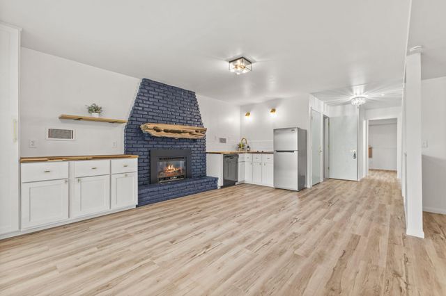3308 81st Avenue N, Brooklyn Park, MN 55443