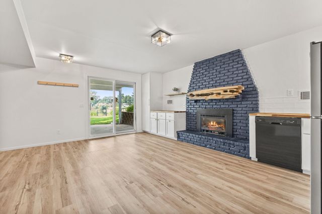 3308 81st Avenue N, Brooklyn Park, MN 55443