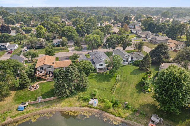 3308 81st Avenue N, Brooklyn Park, MN 55443