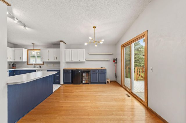 3308 81st Avenue N, Brooklyn Park, MN 55443