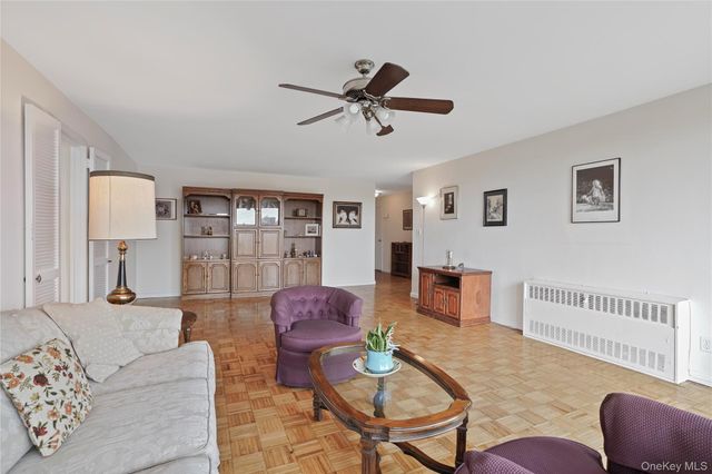 56 Doyer Avenue 6F, White Plains, NY 10605