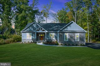60 LAURELWOOD DR, Bumpass, VA 23024