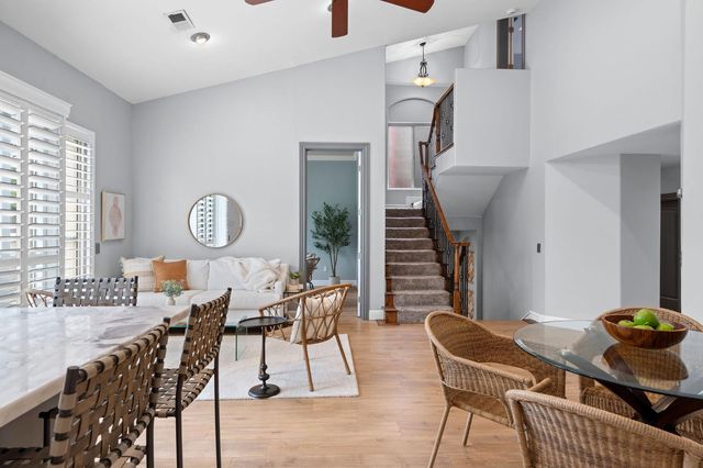 6401 Orange Hill Ln, Carmichael, CA 95608