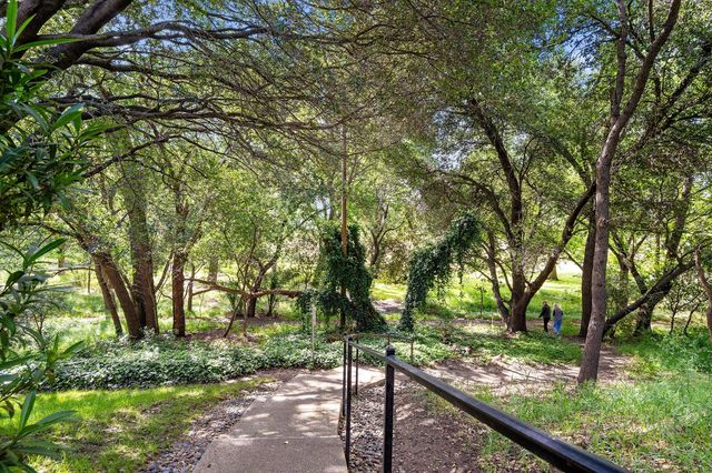 6401 Orange Hill Ln, Carmichael, CA 95608