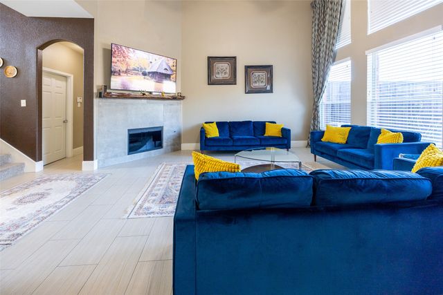 9216 Sterling Gate Drive, Mckinney, TX 75072