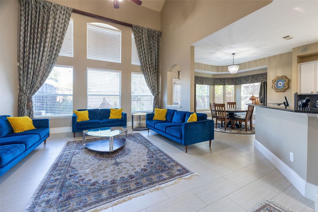 9216 Sterling Gate Drive, Mckinney, TX 75072