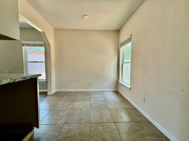 1521 Withers Street, Fort Worth, TX 76105