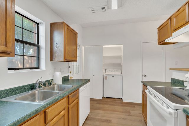 200 Samuel Boulevard 1, Coppell, TX 75019