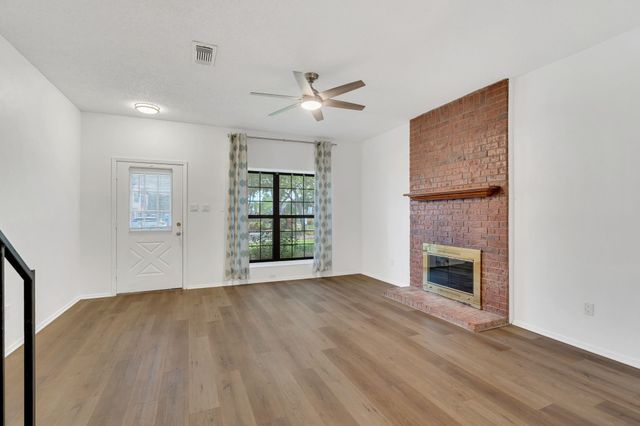 200 Samuel Boulevard 1, Coppell, TX 75019