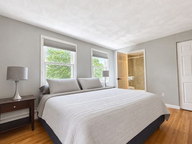 174 Adams St 6, Newton, MA 02458