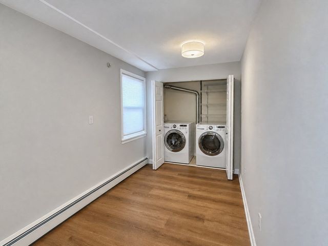 174 Adams St 6, Newton, MA 02458