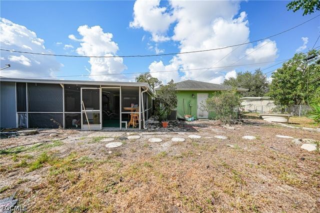 1201 Alabar LN, Cape Coral, FL 33909