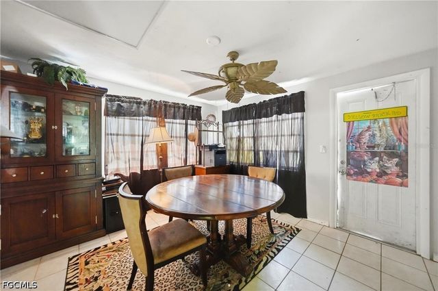 1201 Alabar LN, Cape Coral, FL 33909