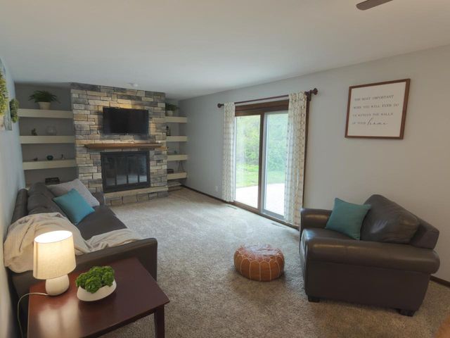 825 Garvens AVENUE, Brookfield, WI 53005