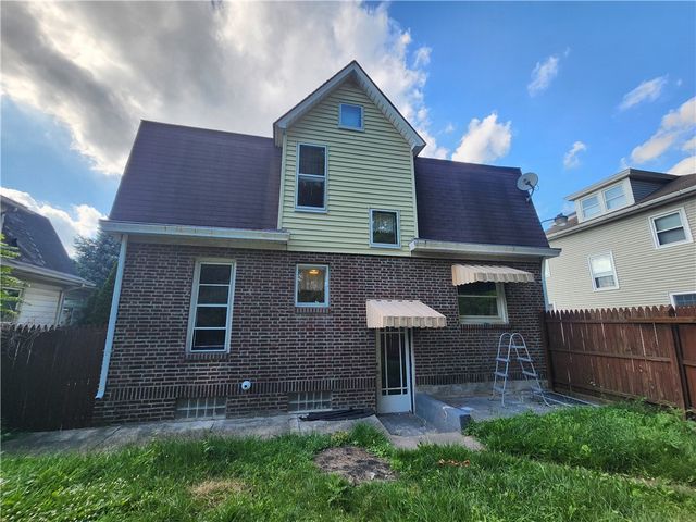 916 Harrison St, New Castle, PA 16101