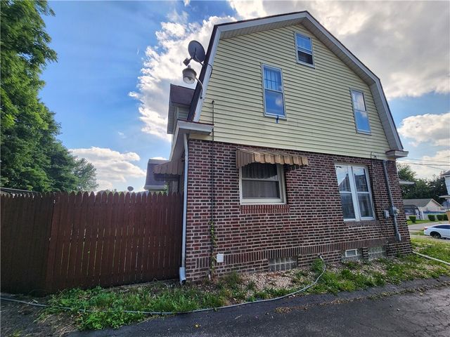 916 Harrison St, New Castle, PA 16101