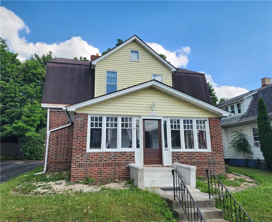 916 Harrison St, New Castle, PA 16101