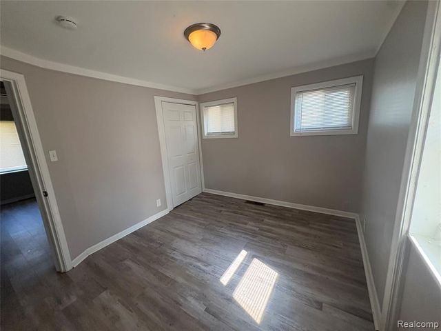 21410 Doepfer Road, Warren, MI 48091