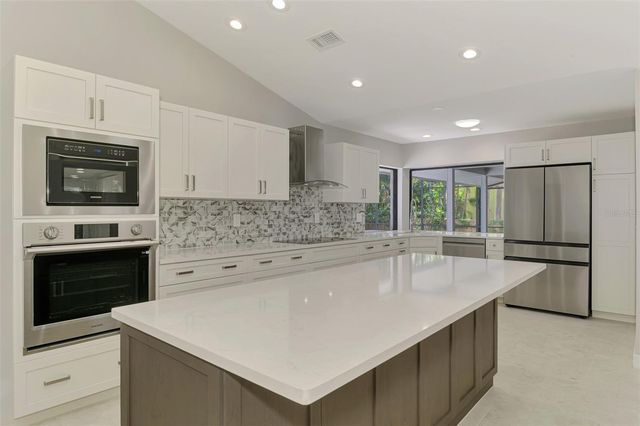 1224 S VIEW DRIVE, Sarasota, FL 34242