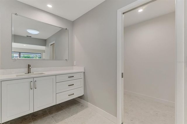 1224 S VIEW DRIVE, Sarasota, FL 34242