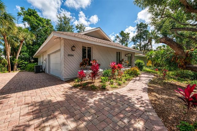 1224 S VIEW DRIVE, Sarasota, FL 34242