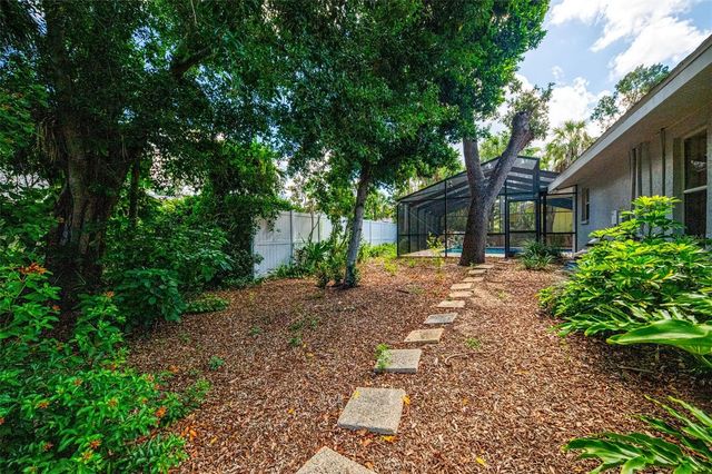 1224 S VIEW DRIVE, Sarasota, FL 34242