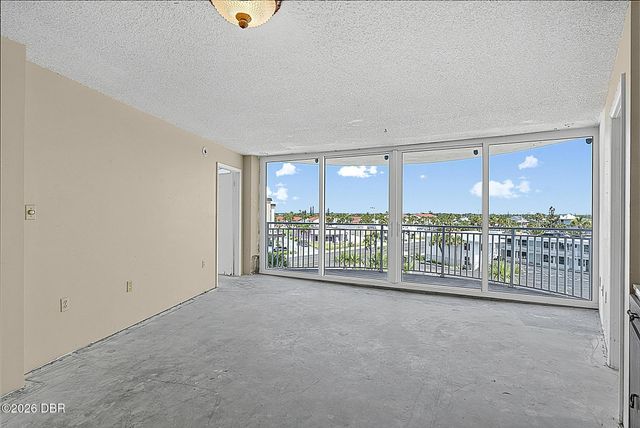 2625 S Atlantic Ave Apt 5NW, Daytona Beach Shores, FL 32118