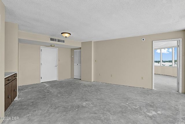 2625 S Atlantic Ave Apt 5NW, Daytona Beach Shores, FL 32118
