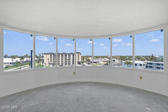 2625 S Atlantic Ave Apt 5NW, Daytona Beach Shores, FL 32118