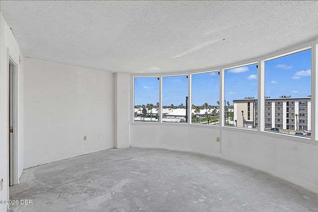 2625 S Atlantic Ave Apt 5NW, Daytona Beach Shores, FL 32118