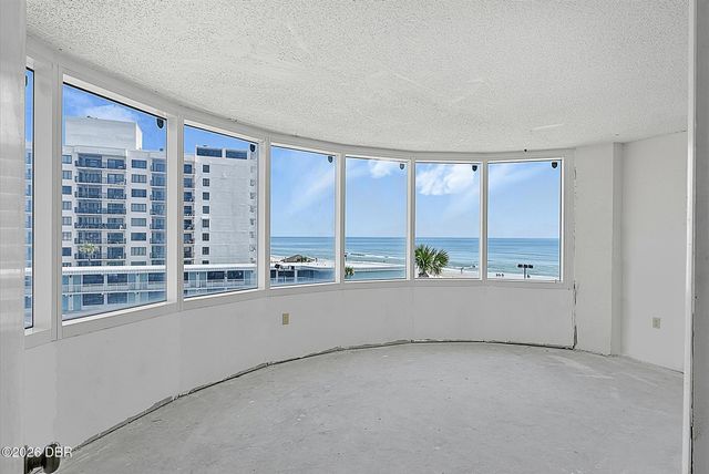2625 S Atlantic Ave Apt 5NW, Daytona Beach Shores, FL 32118