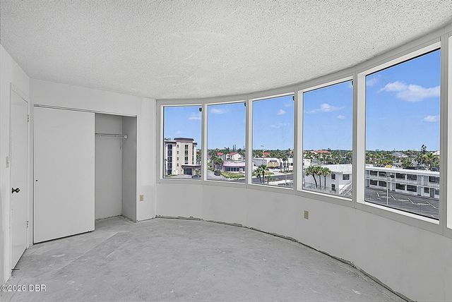 2625 S Atlantic Ave Apt 5NW, Daytona Beach Shores, FL 32118