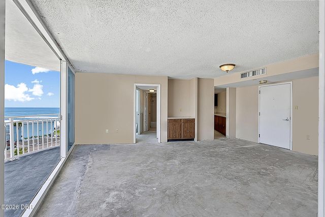 2625 S Atlantic Ave Apt 5NW, Daytona Beach Shores, FL 32118