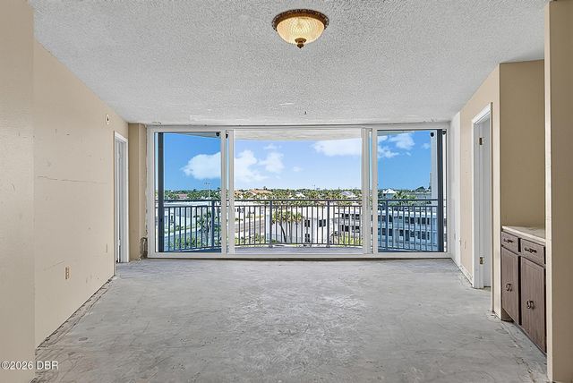2625 S Atlantic Ave Apt 5NW, Daytona Beach Shores, FL 32118