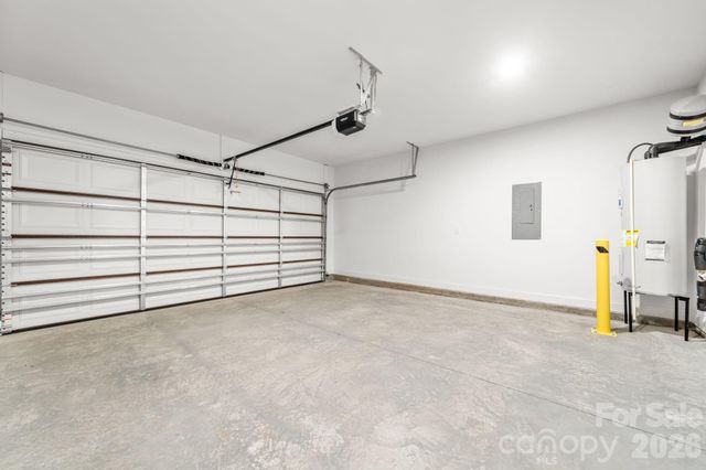 5256 Whitewater Drive, Hickory, NC 28601