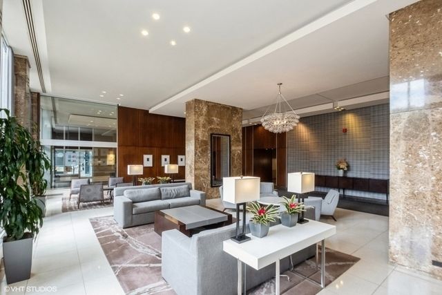 655 W Irving Park Road 3604, Chicago, IL 60613