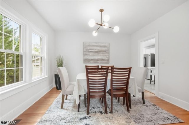 77 Meadowbrook Rd, Millburn Twp., NJ 07078