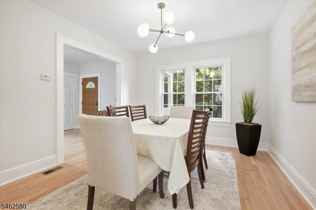 77 Meadowbrook Rd, Millburn Twp., NJ 07078