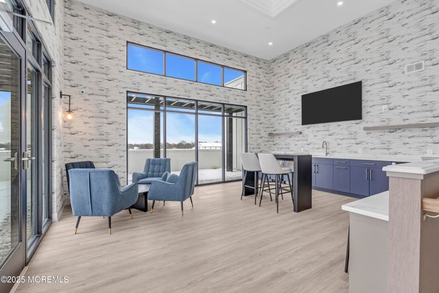 19 Carr Avenue 216, Keansburg, NJ 07734