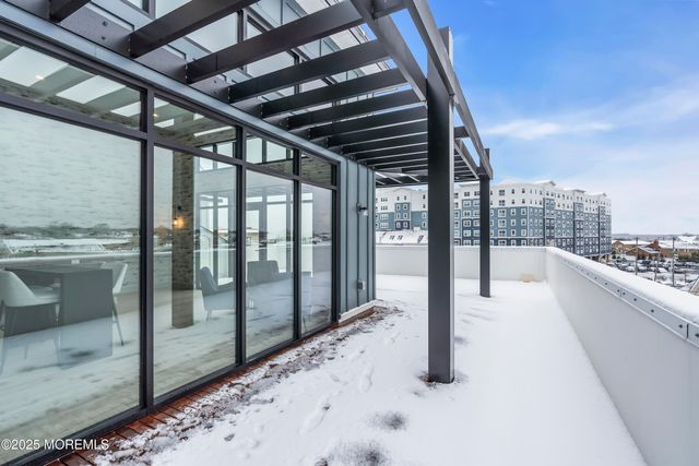 19 Carr Avenue 216, Keansburg, NJ 07734