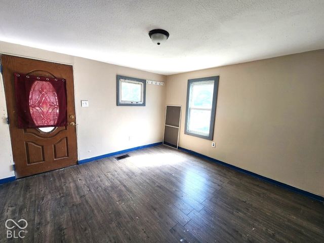 2632 Central Avenue, Anderson, IN 46016