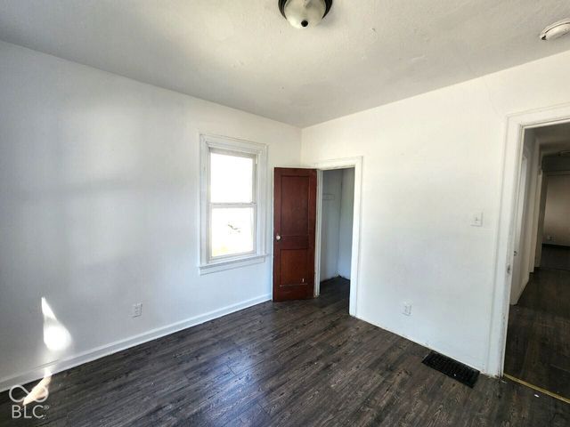 2632 Central Avenue, Anderson, IN 46016